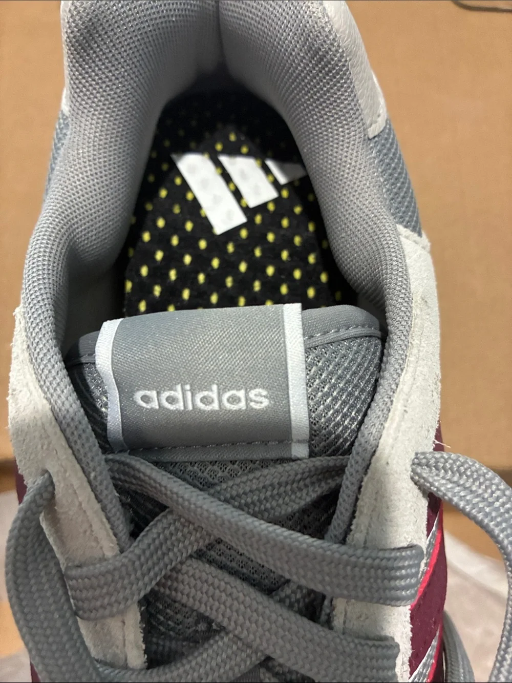 adidas Run 80s Grey Burgundy Navy Sneakers Men’s 9.5 NIB ID1882